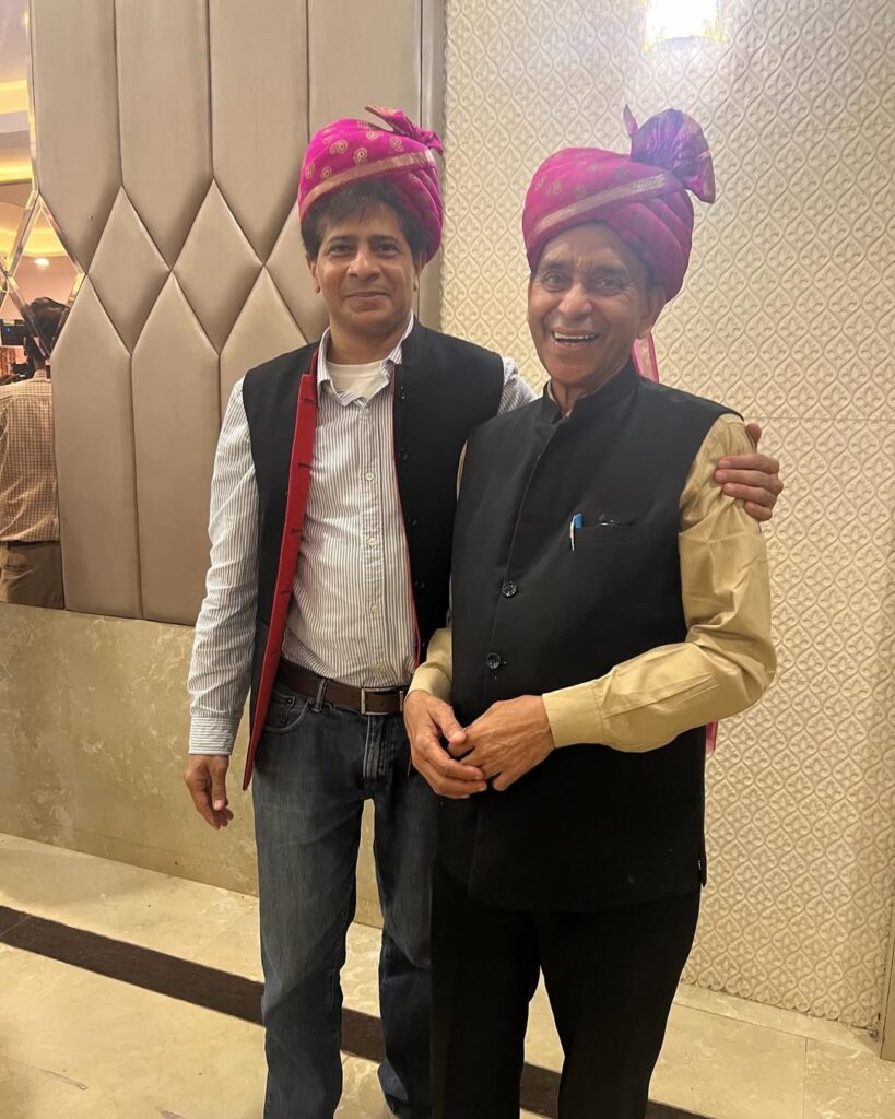 what a dear friend that i have in dr.popular meeruthi ji–syed aijazuddin shah is an urdu and hi 819x1024